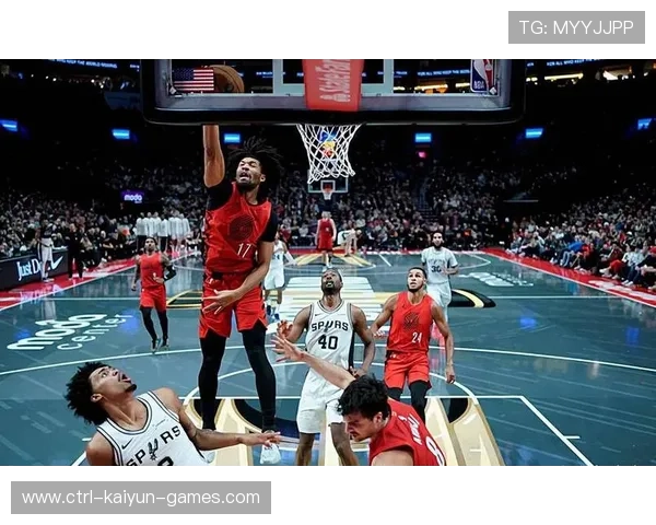 夏普31分难救队友，开拓者仍被贝恩一记三分扼杀——一场充满悬念与精彩瞬间的较量描述：在激烈的NBA常规赛中，夏普以31分的全场表现，试图挽救球队颓势，但仍难敌贝恩关键时刻的一记三分球。本文将深入分析比赛的精彩瞬间、关键时刻以及双方的战术布局，揭示这场比赛为何如此令人难忘。